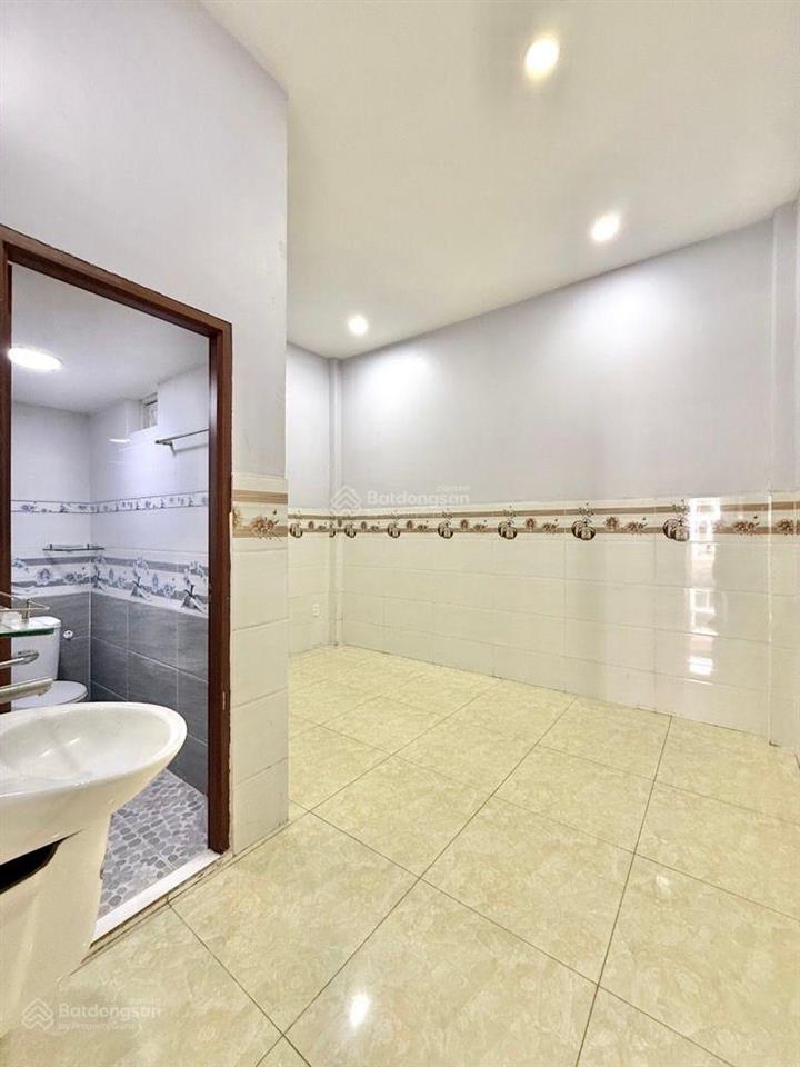 Phạm văn hai  hxh  46m2  3 tầng  nhà mới  chỉ 7.x tỷ