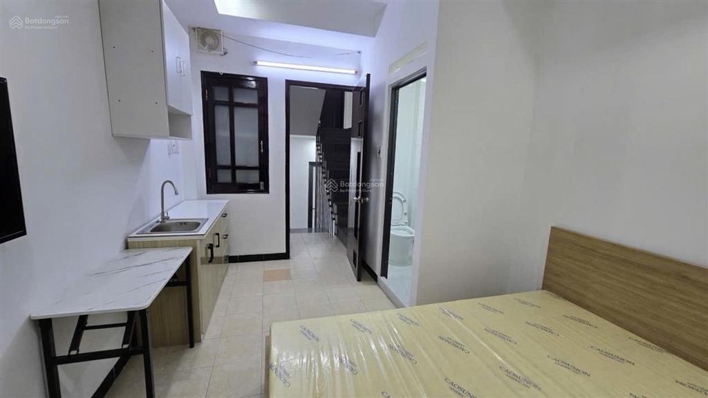 Sát trường chinh (tb)  căn hộ dv  hxh  4 tầng  có thang máy  nhỉnh 8,x tỷ