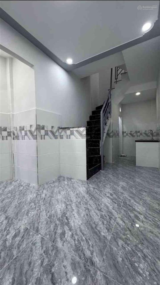 Tân phú  gần âu cơ  nhà đẹp ở ngay  3 tầng  chỉ 2,07 tỷ