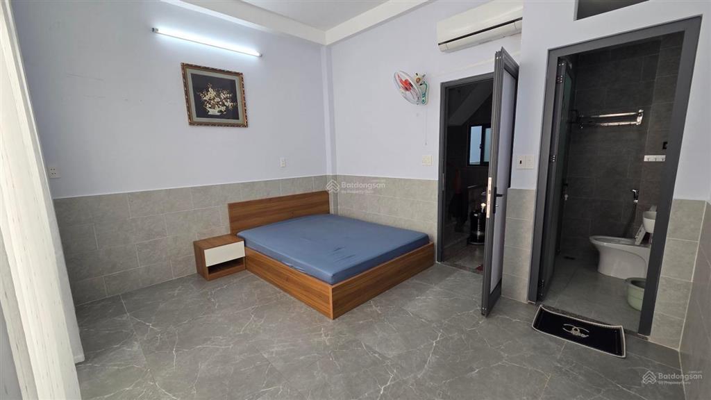 Nhà đẹp ở ngay  lý thường kiệt  4 tầng  chỉ 8.x tỷ