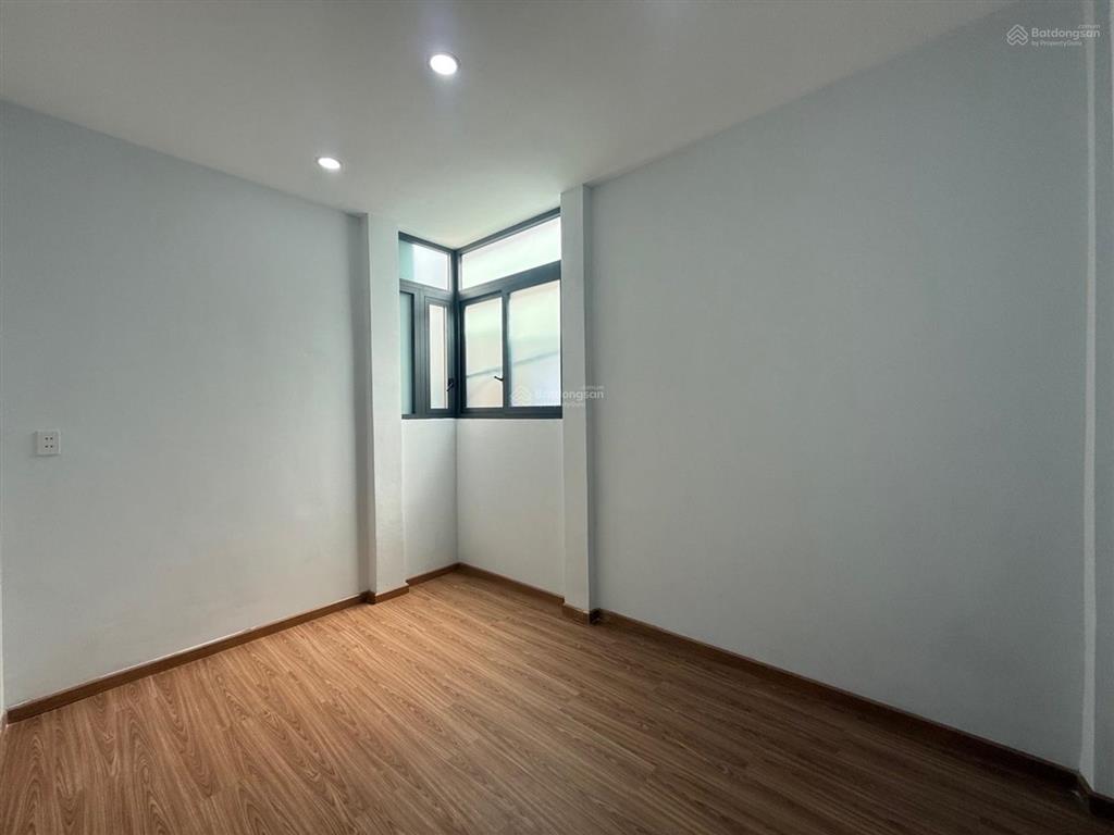 Tân phú  gần đường tân hương  nhà mới 4 tầng  tặng full nội thất  chỉ 2,** tỷ