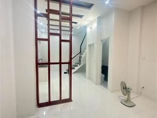Nhà đẹp 3 tầng phú thọ hòa tân phú, chỉ vài bước ra mặt tiền  nhỉnh 4 tỷ