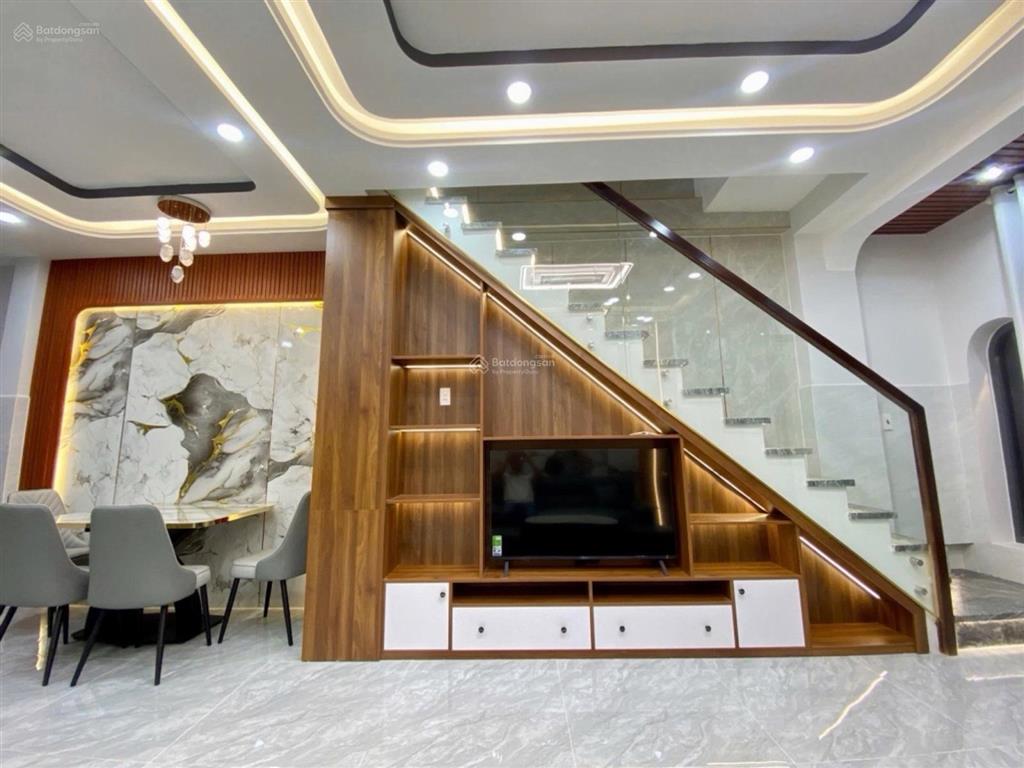Lý thường kiệt  nhà mới vô ở ngay  53m2  7.x tỷ