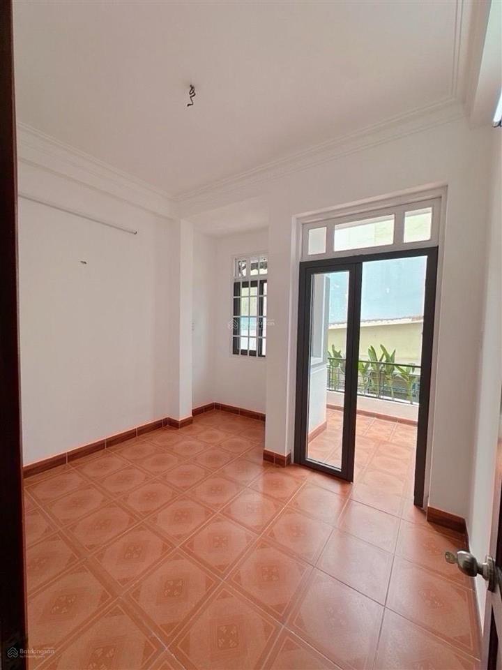 Ni sư huỳnh liên (tb)  hẻm xe hơi  5 tầng  45m2  chỉ 6.x tỷ