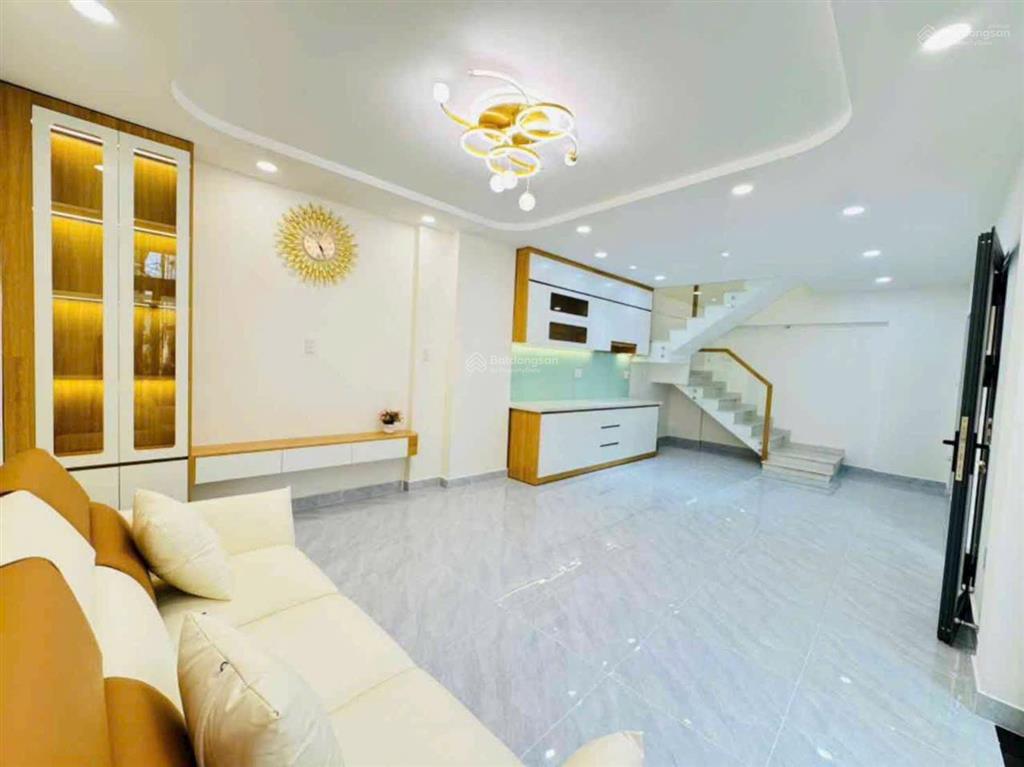 Tân phú  nhà mới đẹp  56m2  hẻm thông văn cao  ngang 6.5m  nhỉnh 5 tỷ