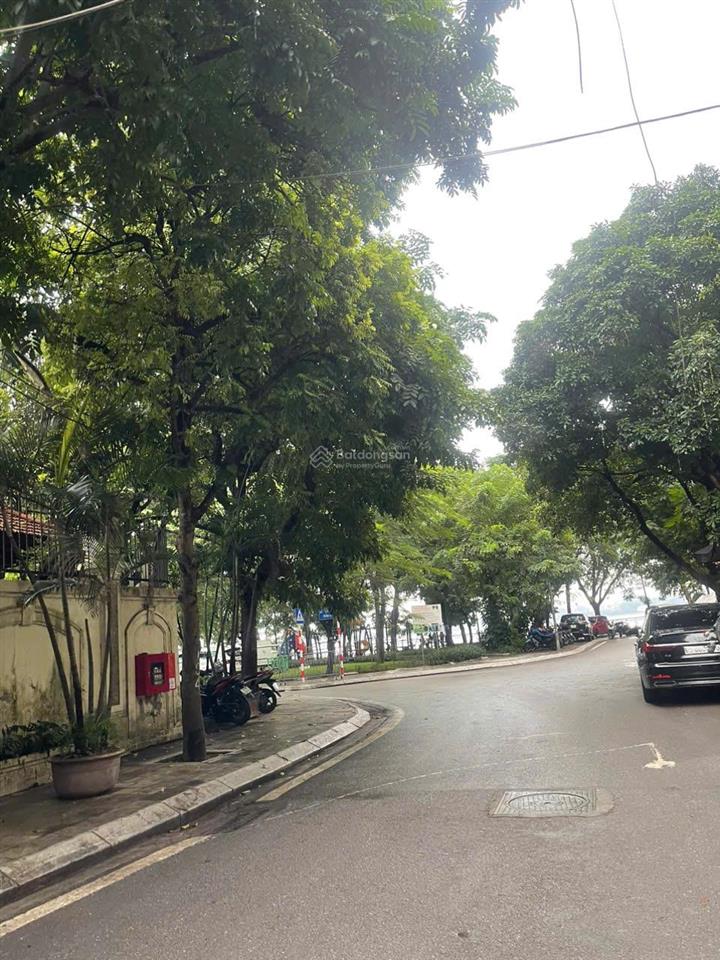 Bán gấp lô đất vàng phố quảng khánh, tây hồ, cạnh nhà hát opera, dt 250 m2* giá 70 tỷ