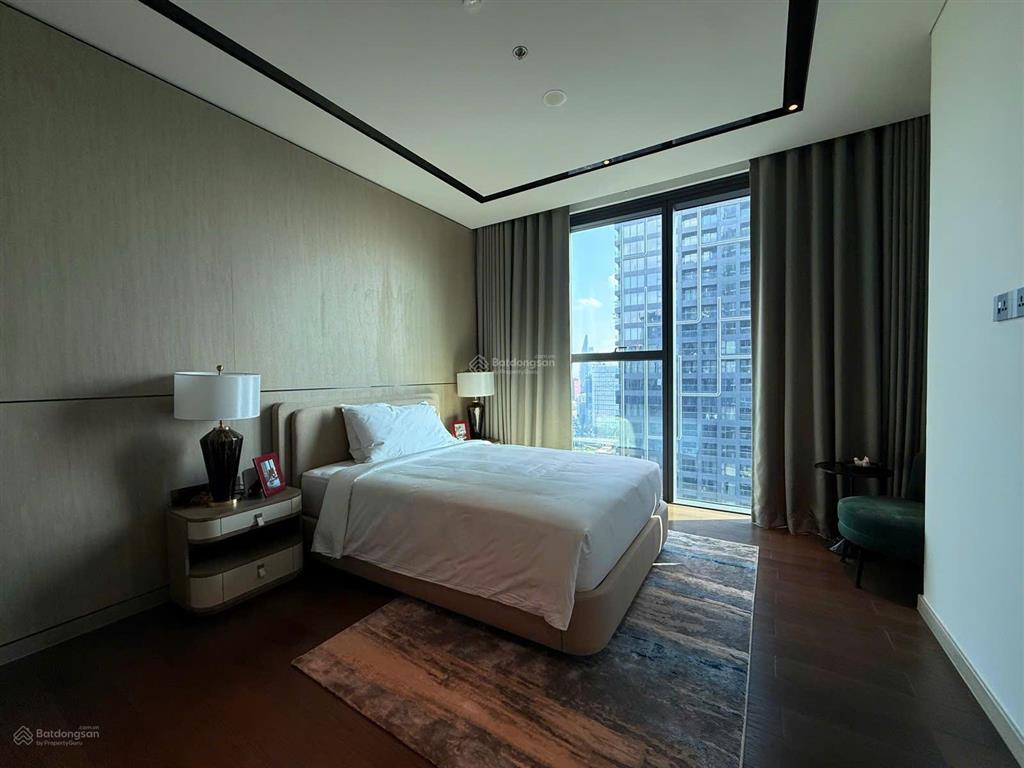 Thuê  grand marina căn 3pn  2wc góc. giá 150 triệu/tháng. full nội thất.  0932 532 ***