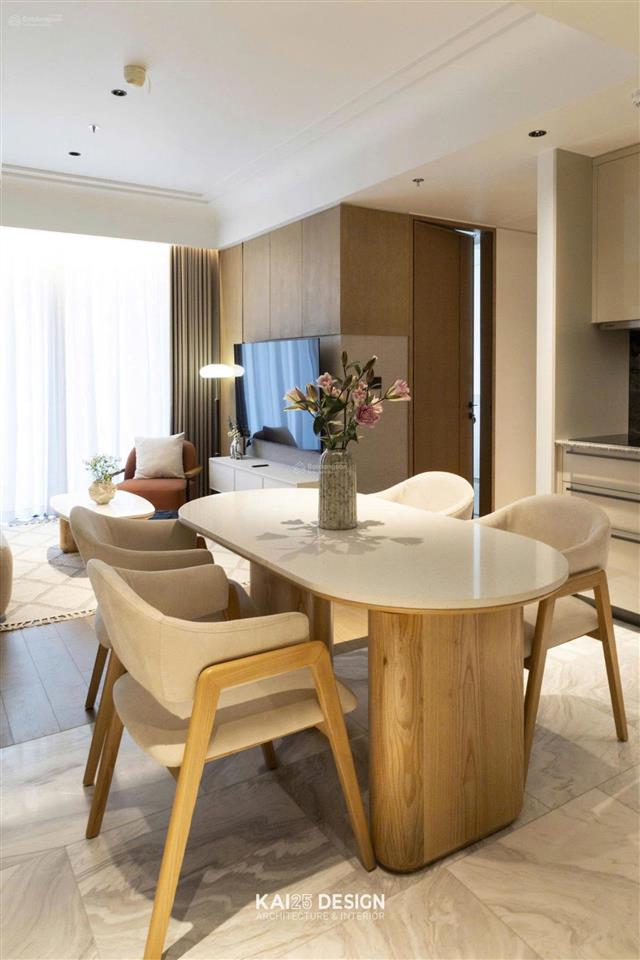 Thuê  grand marina căn 3pn  2wc góc. giá 150 triệu/tháng. full nội thất.  0932 532 ***