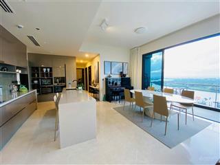 Căn 4pn  3wc, thang máy riêng full nội thất. giá 40 tỷ.  0932 532 ***