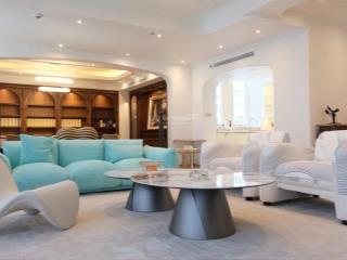 Penthouse q2 thảo điền  4pn, thang máy riêng, full nội thất. giá bán 77 tỷ.  0932 532 ***
