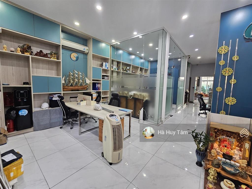 Bán nhà mặt tiền đường 30m huy cận kdc gia hòa quận 9