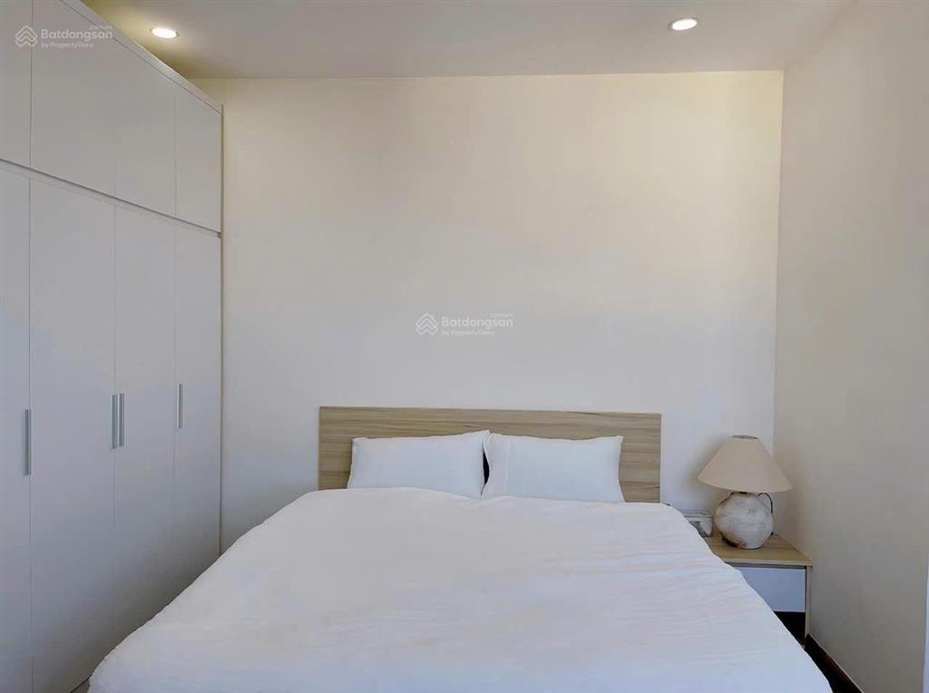Chung cư 3pn 96m full nội thất đẹp ,giá rẻ sẵn sổ đỏ