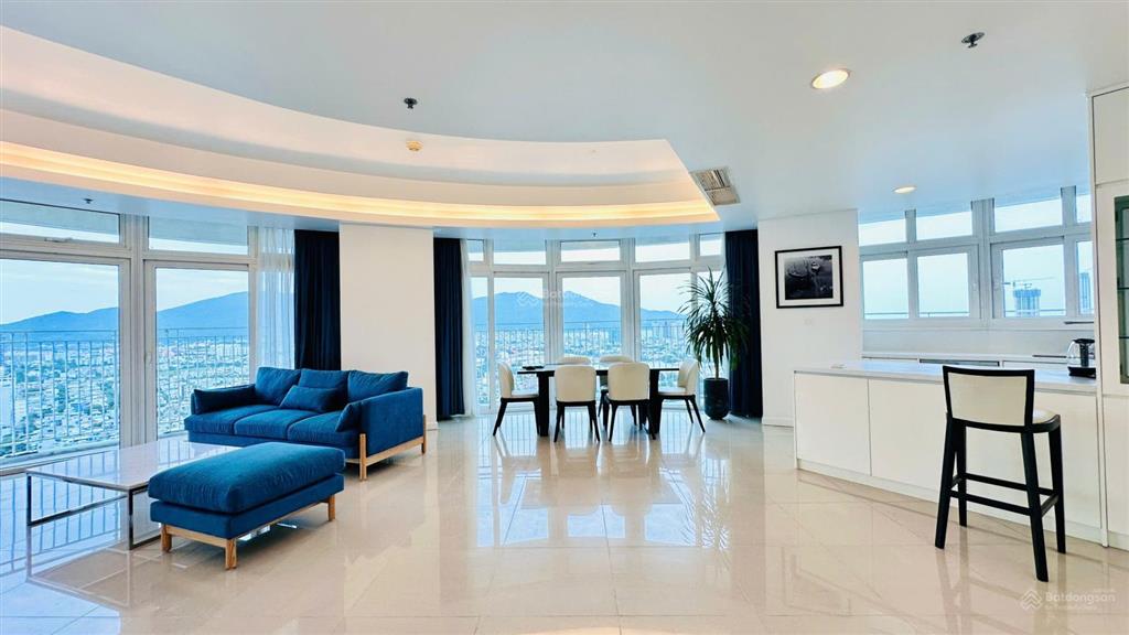 Cho thuê căn góc azura 2pn | 152m diện tích lớn | view trực diện sông hàn