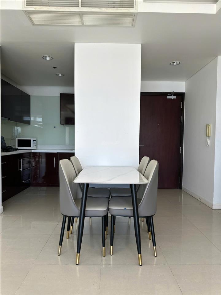Cho thuê căn góc azura 2pn | 152m diện tích lớn | view trực diện sông hàn