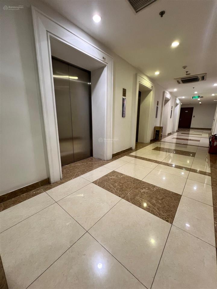 Siêu rẻ, bán gấp căn 2pn tòa park 2. dt 83m2 times city nhỉnh 10ty