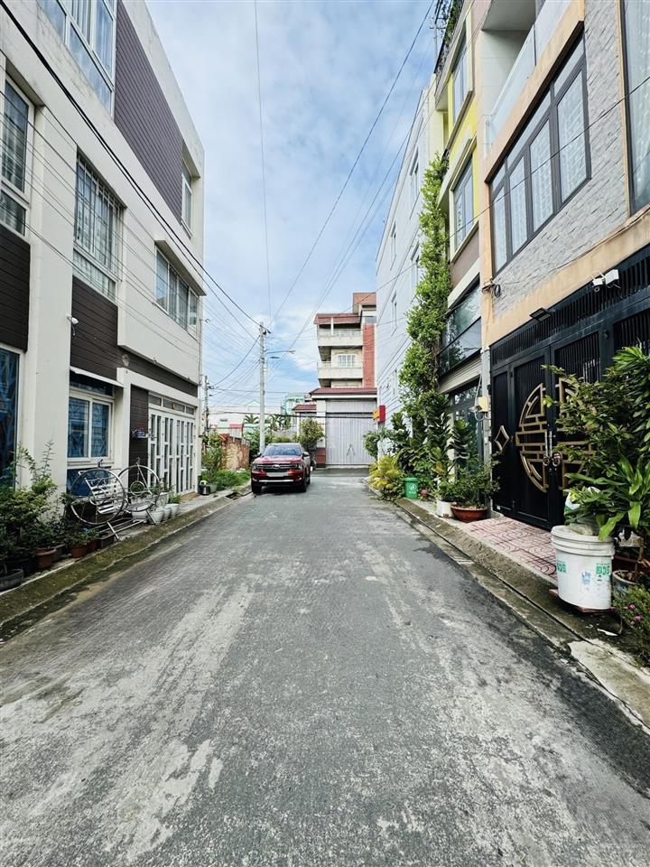 Giá tốt  lô đất đẹp 85m2 đường oto kế biệt thự lê văn chí ngay ngã tư thủ đức hướng đông nam 7 tỷ4