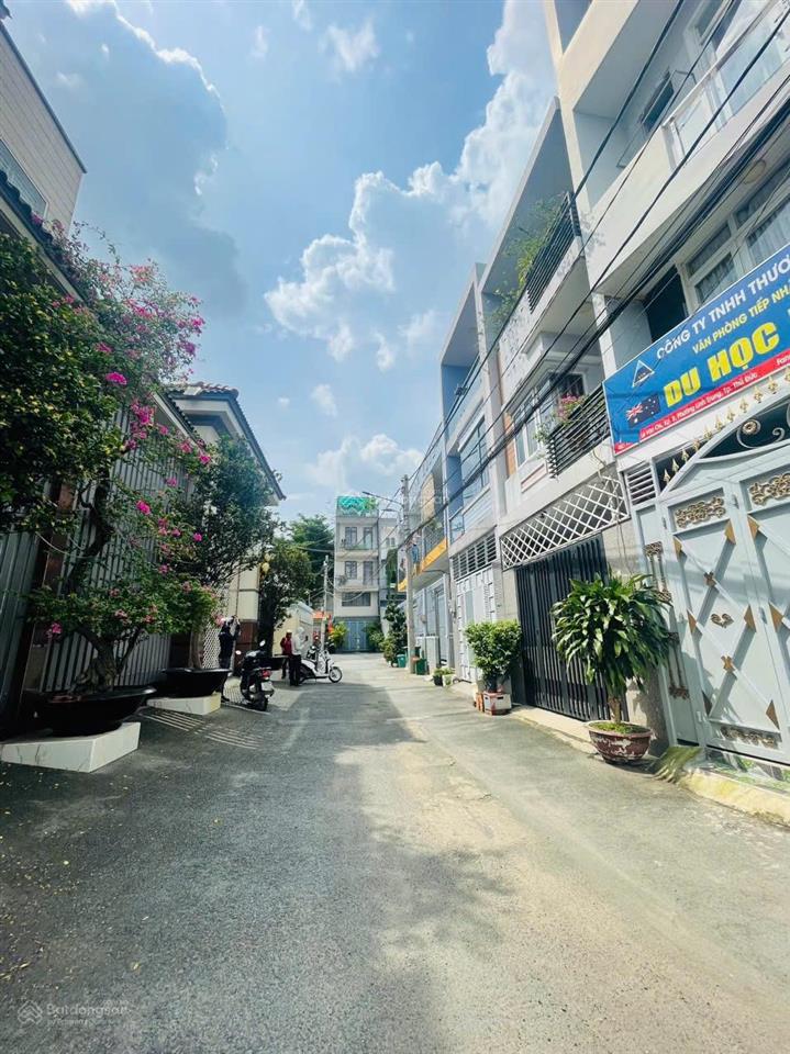 Giá tốt  lô đất đẹp 85m2 đường oto kế biệt thự lê văn chí ngay ngã tư thủ đức hướng đông nam 7 tỷ4