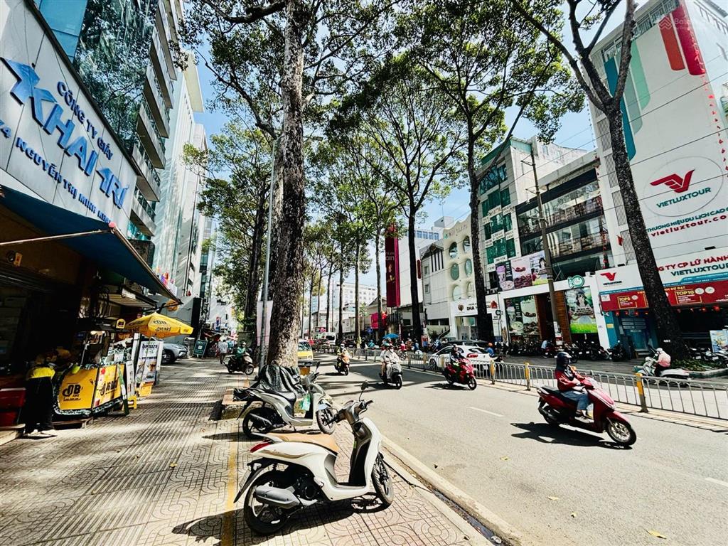 Chỉ 140tr! 8,5x20m mặt tiền nguyễn thị minh khai quận 3  2 tầng. ngân hàng/ nhà hàng/ cafe