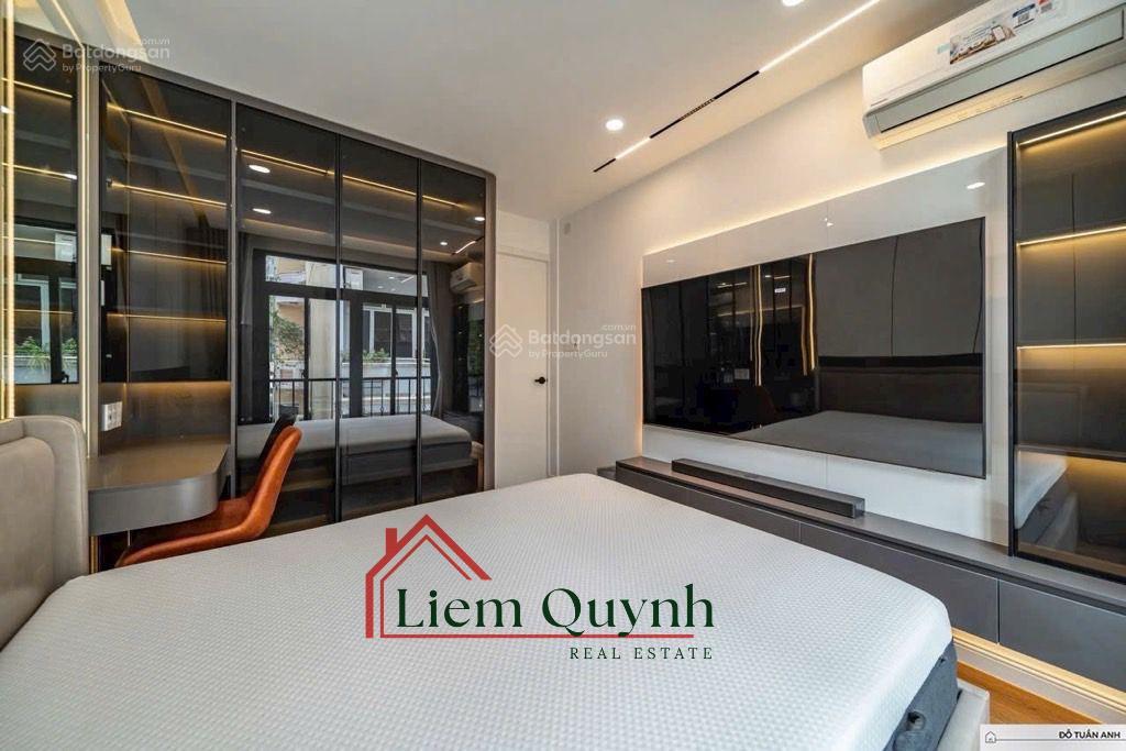 Bán nhà mới xây huỳnh văn bánh, hxh, tặng full nội thất cao cấp