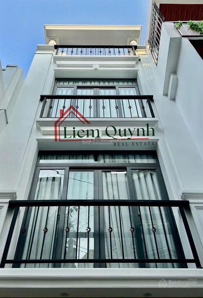 Bán nhà mới xây huỳnh văn bánh, hxh, tặng full nội thất cao cấp