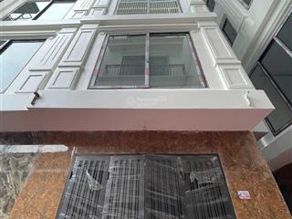 Nhà lô góc 4.5 tầng đã full nội thấtcách 15m ra trục chính đường ô tô tránhkinh doanhgiá cực rẻ