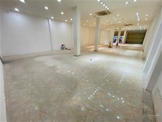 Cho thuê mbkd nguyễn thị thập q7 200m2 ngang 7m giá 80tr  0935 375 ***