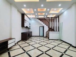 Quá rẻ hoàng đạo thành, 38m2x4t, ngõ thông ô tô 7 chỗ qua, gần trường học kim giang, giá 6,5 tỷ