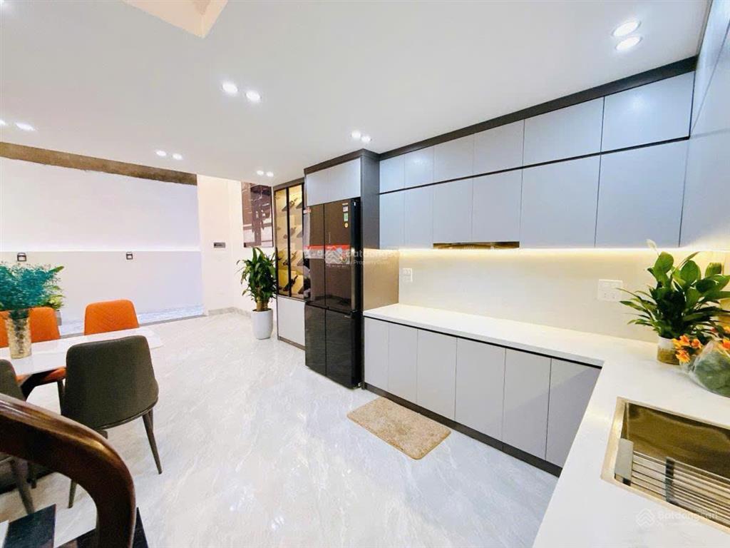 Nhà đẹp nguyễn ngọc nại, 50m2x5t, 2 thoáng vĩnh viễn, gần phố giá 9,35 tỷ (ck nhà thật giá chuẩn)