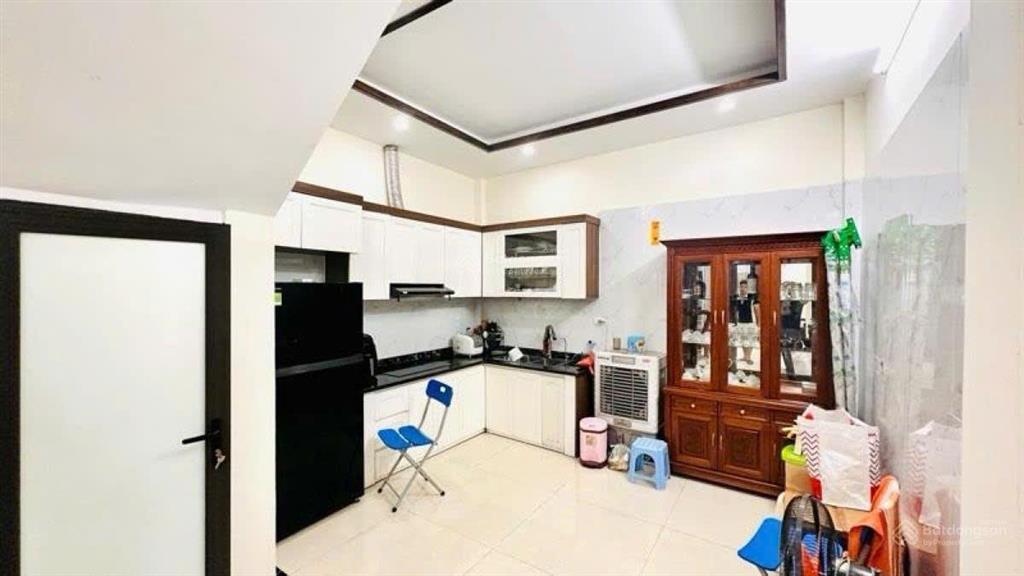Siêu rẻ vương thừa vũ, 42m2x4t, ngõ thông ô tô tải qua nhà, gần mặt phố giá 7,7 tỷ (ck tin chuẩn)
