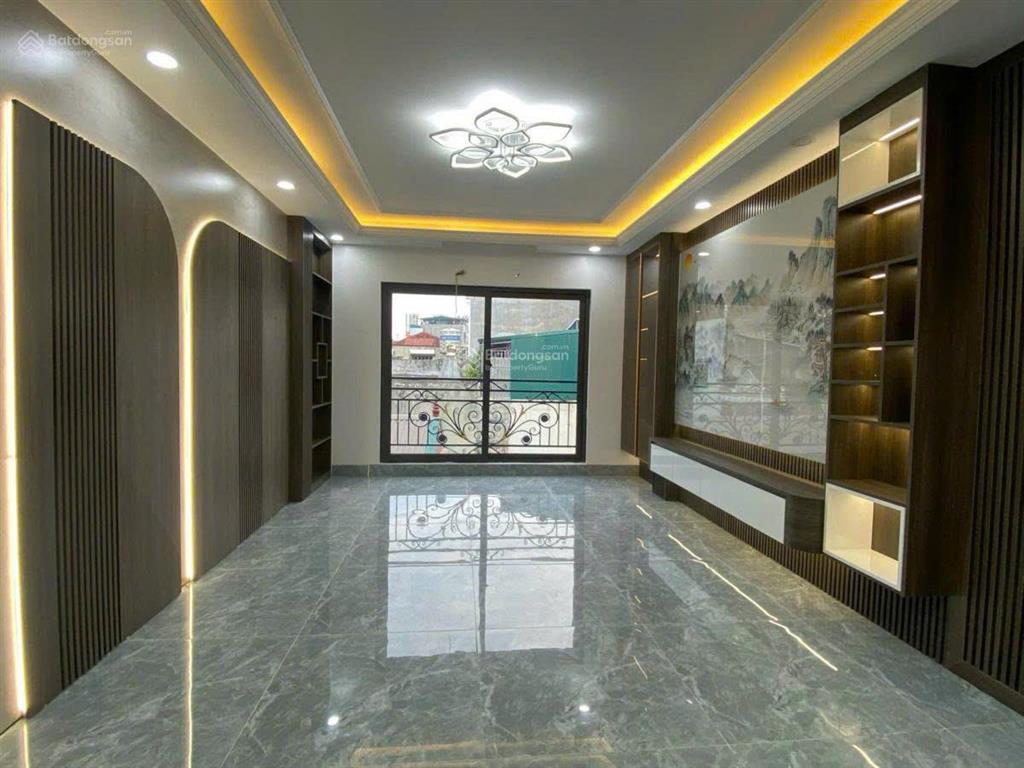 Hoa hậu vũ tông phan, 39m², lô góc 6 tầng thang máy, ngõ thông kd, ô tô 7 chỗ qua nhà giá 8,9 tỷ