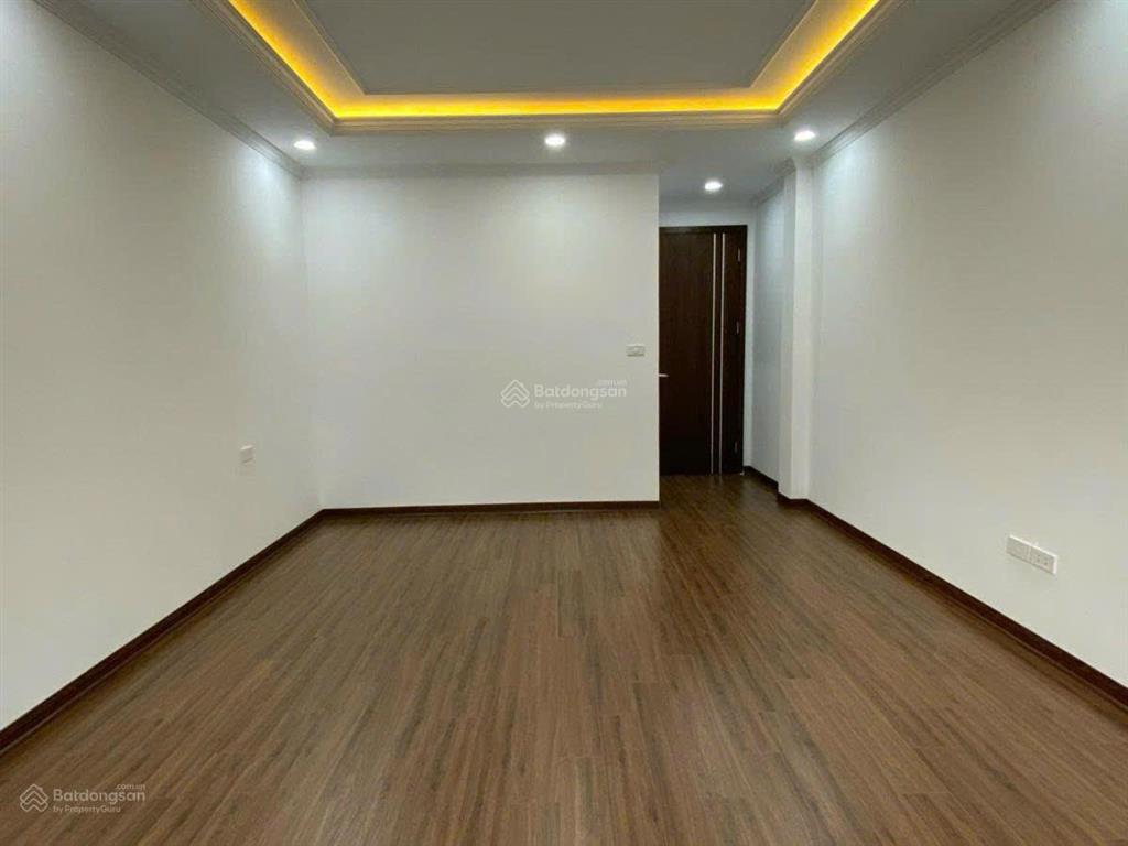 Hoa hậu vũ tông phan, 39m², lô góc 6 tầng thang máy, ngõ thông kd, ô tô 7 chỗ qua nhà giá 8,9 tỷ