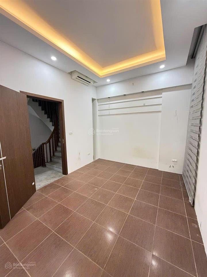 Siêu rẻ hoàng đạo thành, 38m2x4t, ngõ thông, ôtô 7 chỗ qua giá 7,5 tỷ có tl (ck nhà thật giá chuẩn)