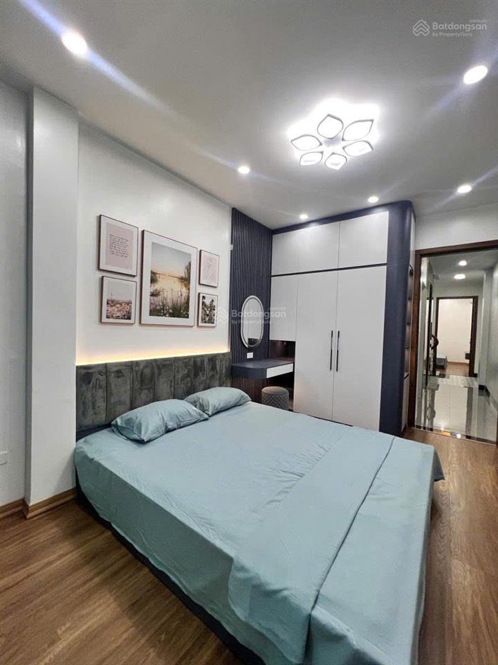 Hoàng văn thái, 44m2x4t, ô tô qua nhà, ngõ thông giá 6,8 tỷ (cam kết nhà thật giá chuẩn)