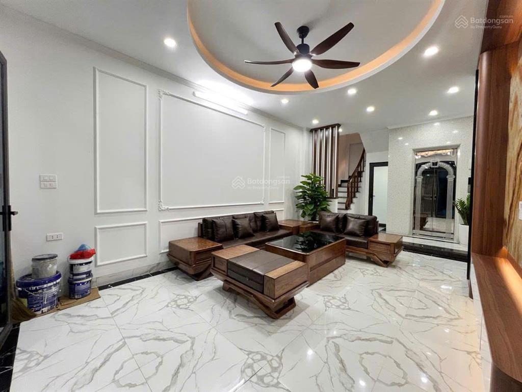 Nhà đẹp giá tốt vương thừa vũ, 40m2, lô góc 6 tầng thang máy, ngõ thông, ô tô 7 chỗ qua giá 8,8 tỷ