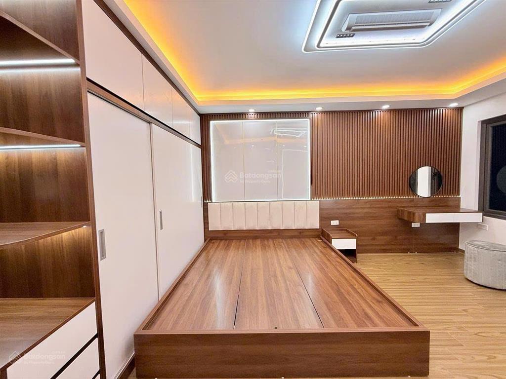 Nhà đẹp hoàng văn thái, 51m2x5t, 02 thoáng vĩnh viễn, gần phố, gần ngã tư sở, giá 9,3 tỷ(tin chuẩn)