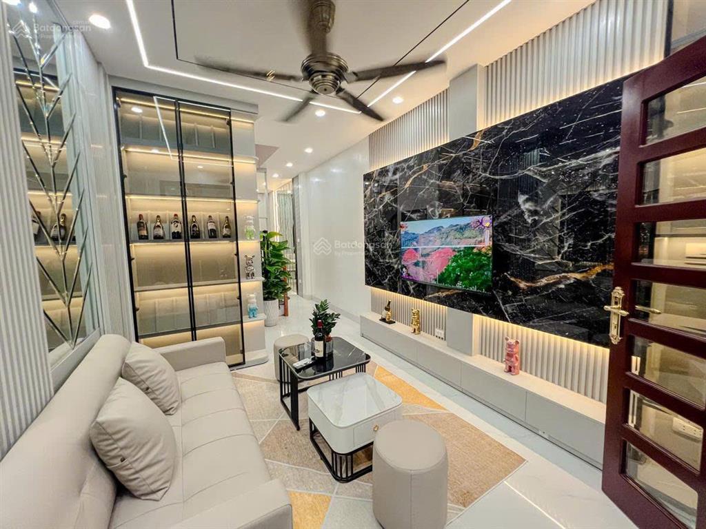 Nhà đẹp hoàng văn thái, 50m2x5t, 2 thoáng trước sau, gần phố, gần ngã tư sở giá 9,2 tỷ có tl