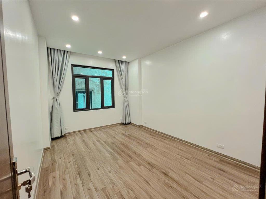Nhà đẹp hoàng văn thái, 50m2x5t, 2 thoáng trước sau, gần phố, gần ngã tư sở giá 9,2 tỷ có tl