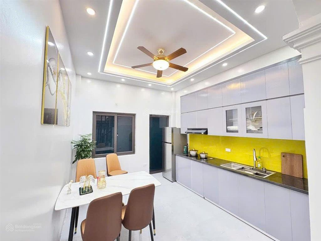 Nhà đẹp nguyễn ngọc nại, 49m2x5t, ngõ rộng, 2 thoáng vĩnh viễn, gần phố, gần ngã tư sở giá 9,1
