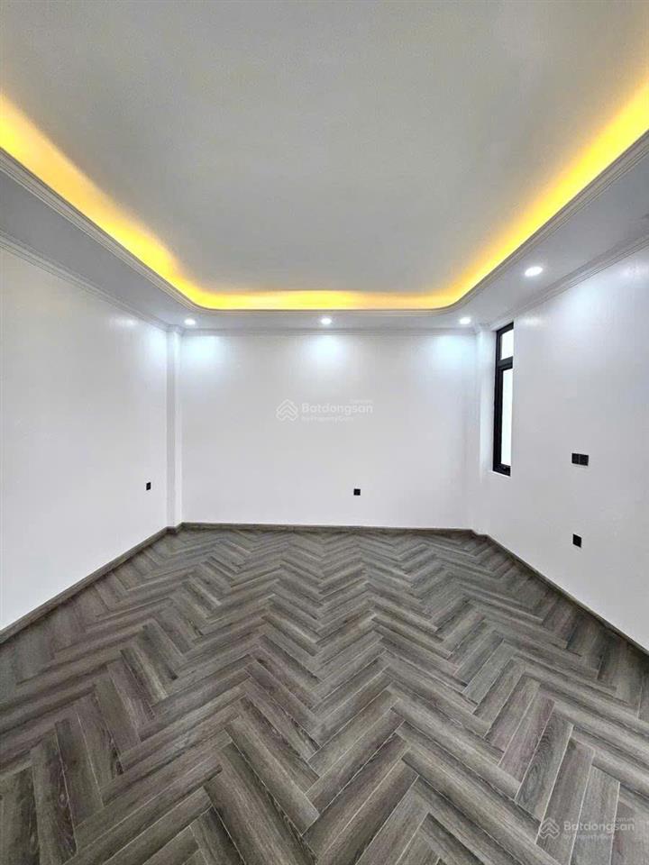 Nhà đẹp hoàng văn thái, 52m2x5t, ngõ rộng, gần phố, gần ngã tư sở giá 9,3 tỷ có tl (tin chuẩn)