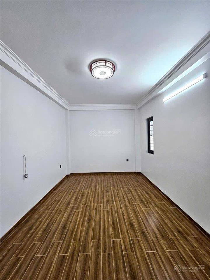 Nhà đẹp hoàng văn thái, 52m2x5t, ngõ rộng, gần phố, gần ngã tư sở giá 9,3 tỷ có tl (tin chuẩn)