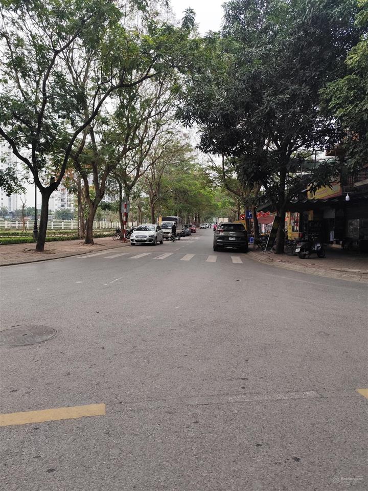 Bán nhà biệt thự sài đồng, long biên, gara, thang máy, 180m², 4tầng, mt 12,3m, giá 51,5 tỷ