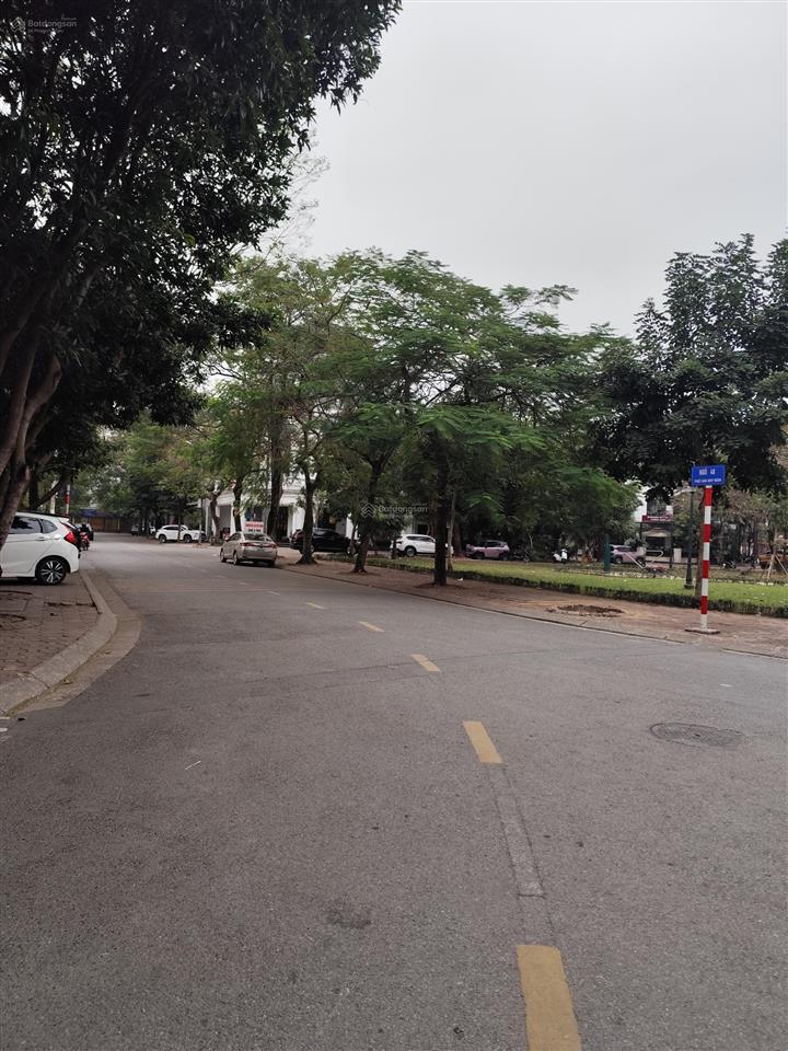 Bán nhà biệt thự sài đồng, long biên, gara, thang máy, 180m², 4tầng, mt 12,3m, giá 51,5 tỷ