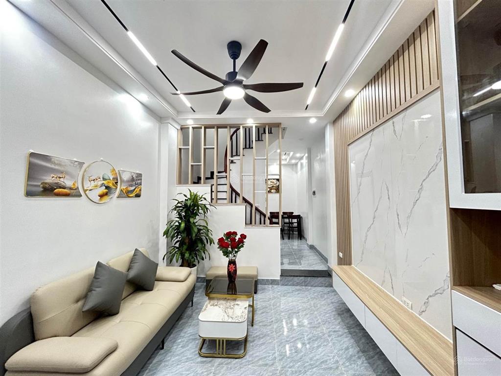 Trần phú  hà đông 30m2  6t  8 tỷ lô góc  gần ô tô  ngõ thông ra đường đôi trần phú