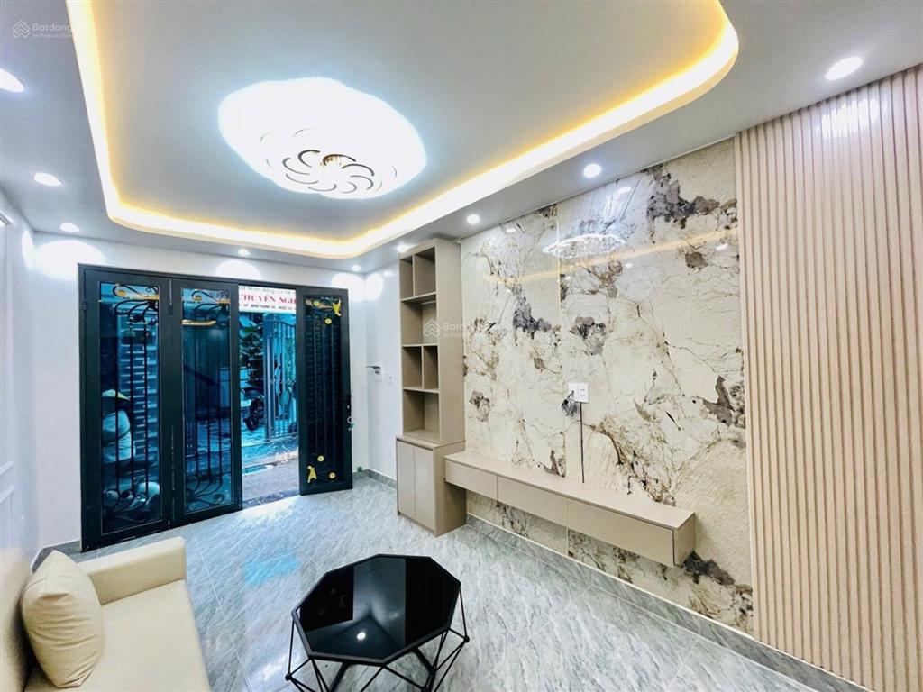 Trần phú  hà đông 36m2  4t  7,5 tỷ
ngõ xe máy quay đầu  gần ô tô  gần trường học