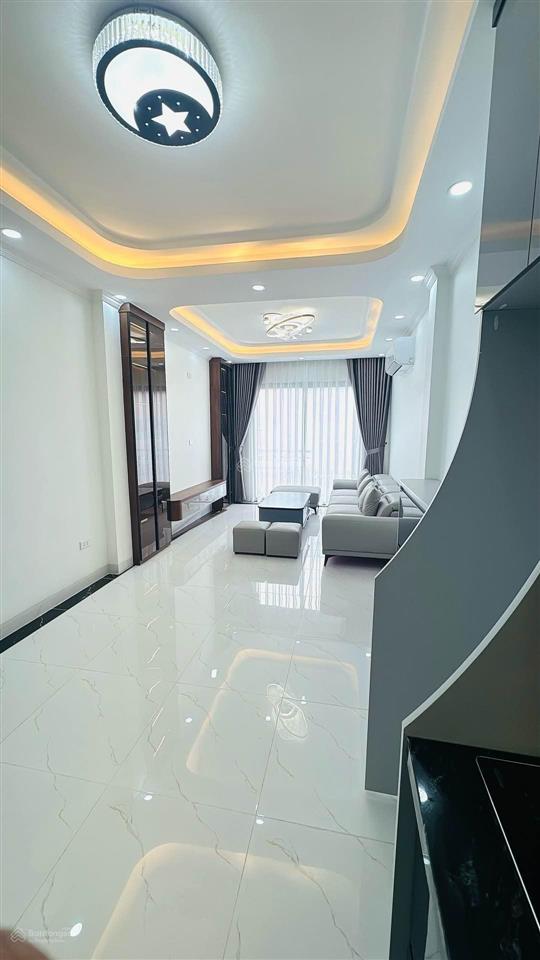 Kim giang hoàng mai 38m27t14,9 tỷ thang máy ngõ ô tô tránh
