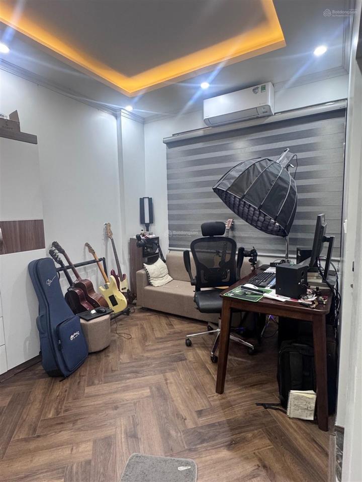 Vạn phúc  hà đông 35m  4t  8,5 tỷ trung tâm phố lụa, nhà đẹp ở ngay full nội thất, sổ hoa hậu