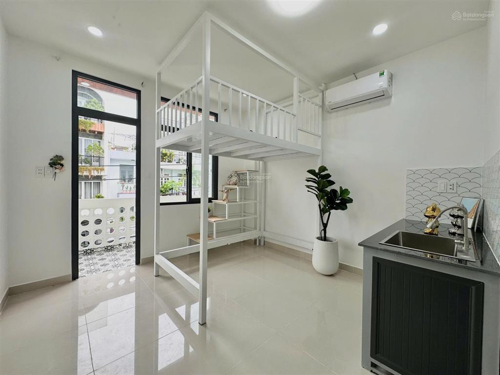 Phòng trong tòa nhà có thang máy 25 m2 full nội thất = 4 triệu ngay chợ thông tây gò vấp