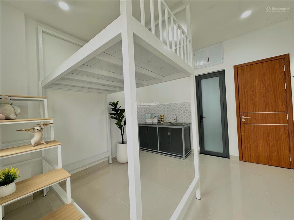 Phòng trong tòa nhà có thang máy 25 m2 full nội thất = 4 triệu ngay chợ thông tây gò vấp