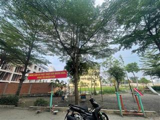 Đất ngay sân banh thanh niên (gò vấp) đường thông nhất 62 tr/m2 3.6 x 15 hxh nở hậu