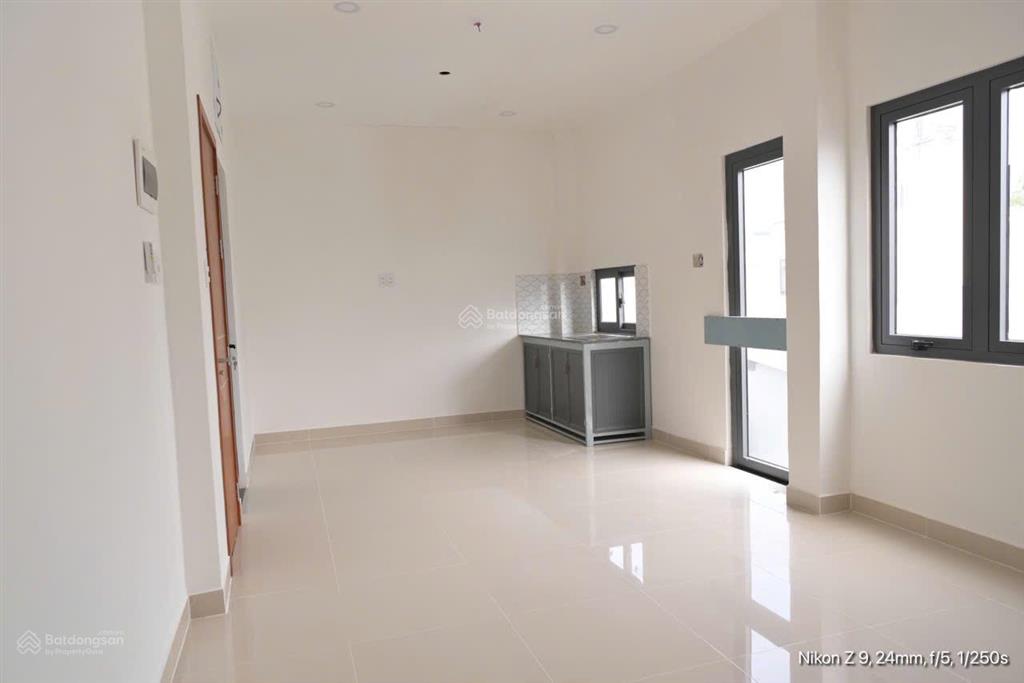 Căn hộ tách phòng ngủ riêng 35 m2 ngay chợ thông tây gò vấp full nội thất, ban công chill